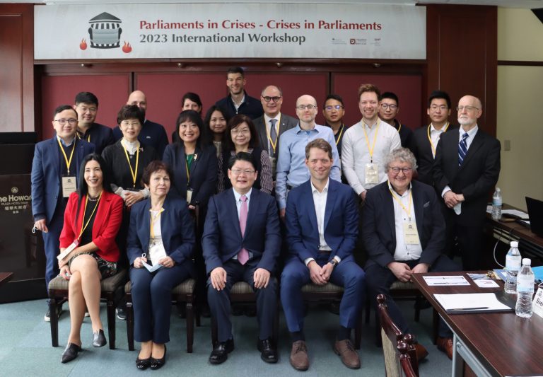 On Parliaments and Crises in Taipei